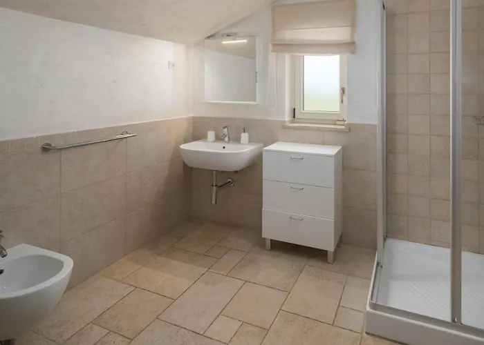 Beautiful Omo With Pool In Pula