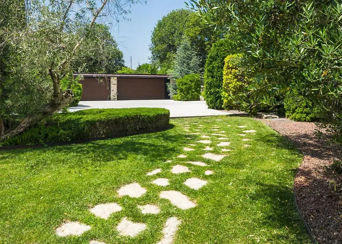 Beautiful Omo With Pool In Pula