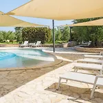 Beautiful Omo With Pool In Pula