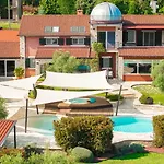 Villa Beautiful Omo With Pool In Pula