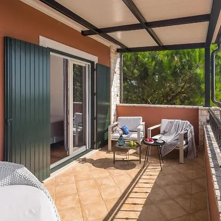 빌라 Beautiful Omo With Pool In 풀라