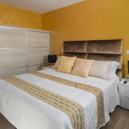 빌라 Beautiful Omo With Pool In 풀라