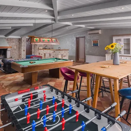 빌라 Beautiful Omo With Pool In