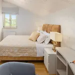 Villa Beautiful Omo With Pool In Pula