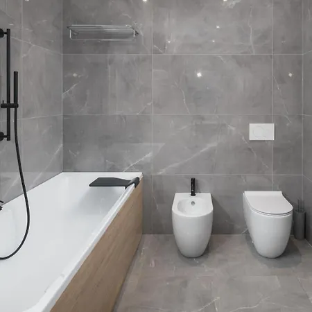 Beautiful Omo With Pool In